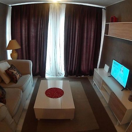 Duplex Costa Del Sol - Piscina&Gym Apartment Estepona Ngoại thất bức ảnh